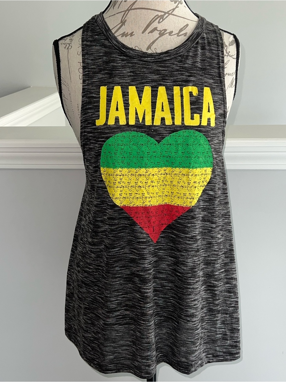 Sun Kissed Island Jamaica Heart Graphic Racerback Tank Top Gray Size M